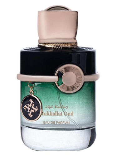 Frasco de Mukhallat Oud, de Azha Perfumes