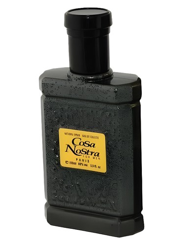 Frasco de Cosa Nostra — Paris Line Parfums