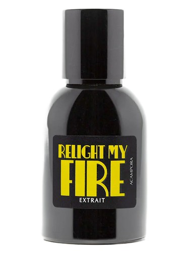 Frasco de Relight My Fire – Extrait de Parfum, de Bruno Acampora