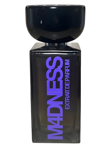 Frasco de M4DNESS, de D4C