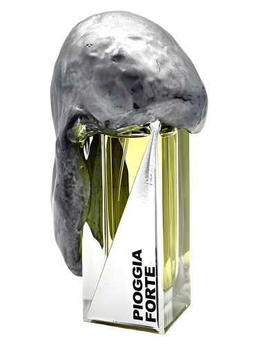 Frasco de Pioggia Forte Extrait de Parfum, de Filippo Sorcinelli