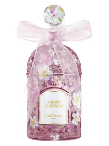 Frasco de Cherry Blossom Millésime 2025, de Guerlain