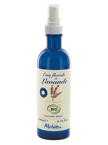 Frasco de Floral Water Lavender, de Melvita
