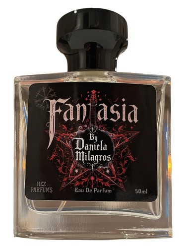Frasco de Fantaśia, de Hez Parfums