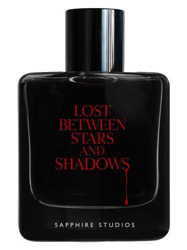 Frasco de Lost Between Stars and Shadows, de Sapphire Studios