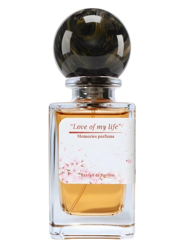 Frasco de Love of my Life, de Memories Parfums