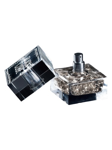 Frasco de Black Cube — Ramon Molvizar