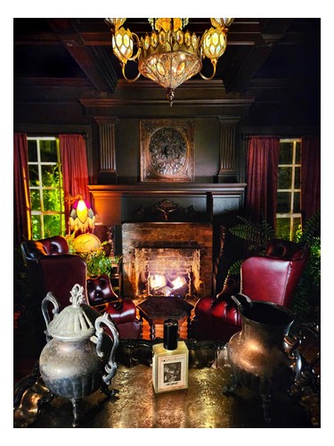 Frasco de The Mantel, de Solstice Scents