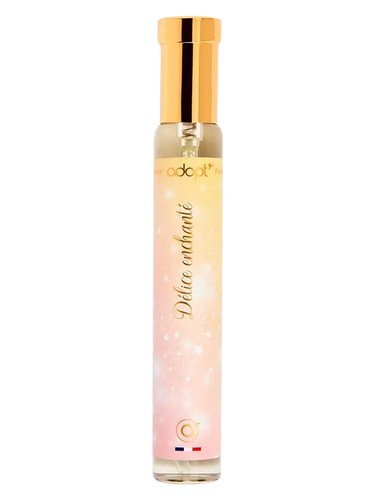 Frasco de Délice enchanté, de Adopt Parfums