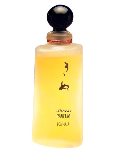 Frasco de Kinu, de Kanebo