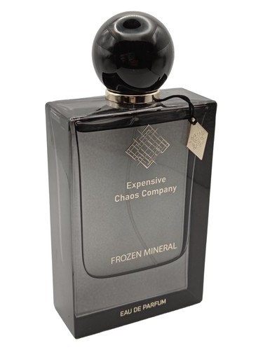 Frasco de Frozen Mineral, de Expensive Chaos Company