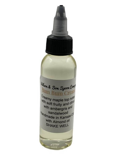 Frasco de Bum Bum Cream, de Wilson and Son Spoon Co.