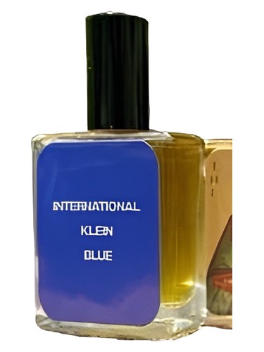 Frasco de International Klein Blue, de Phronema Perfumes