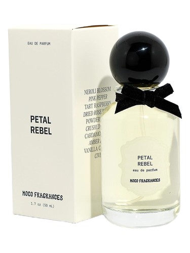 Frasco de Petal Rebel, de MOCO Fragrances