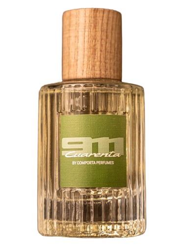 Frasco de 911 Cuarenta, de Comporta Perfumes