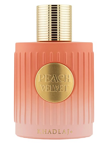 Frasco de Peach Velvet, de Khadlaj Perfumes