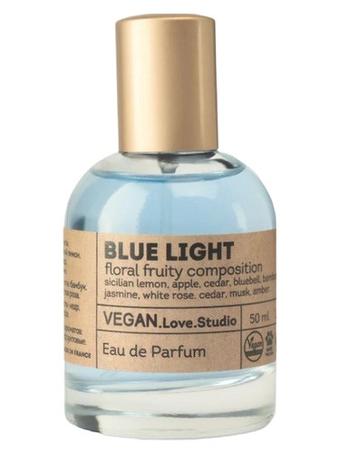 Frasco de Blue Light, de Delta Parfum
