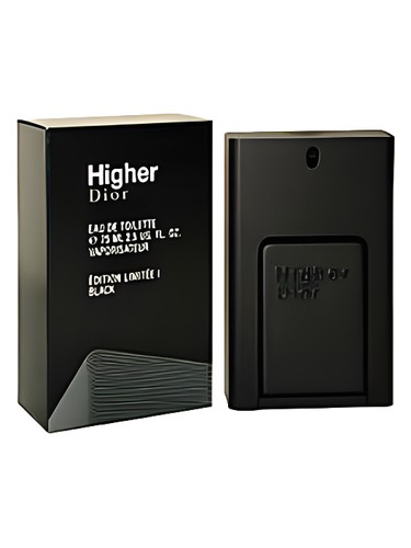 Frasco de Higher Black, de Dior