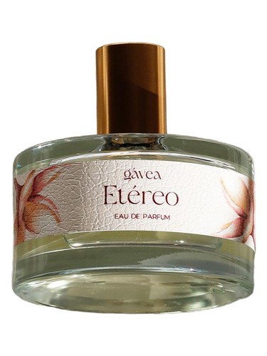 Frasco de Etéreo, de Gávea Perfumes