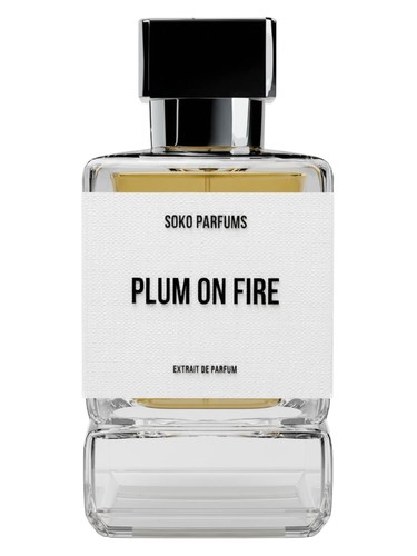 Frasco de Plum on Fire, de Soko Parfums