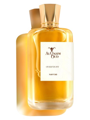 Frasco de OVERNIGHT, de Al Qasim Oud