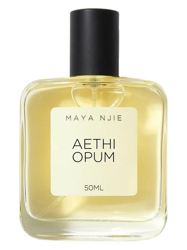 Frasco de Aethi Opum, de Maya Njie