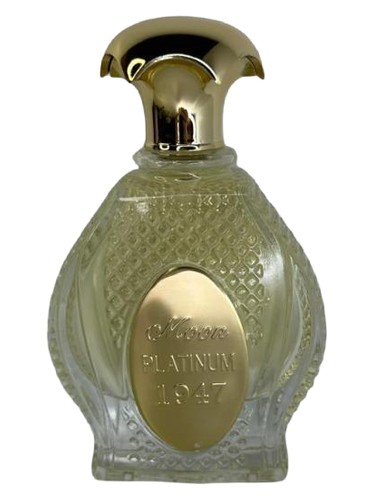 Frasco de Moon Platinum, de Norana Perfumes