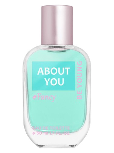 Frasco de About You Fancy for Her, de YOU & WORLD