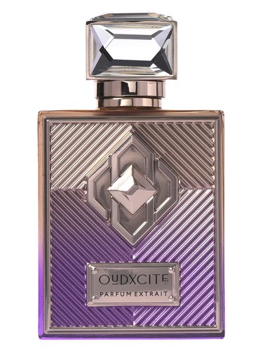 Frasco de OUDXCITE — Elixir of Mystique, de Elixir Signature Scents