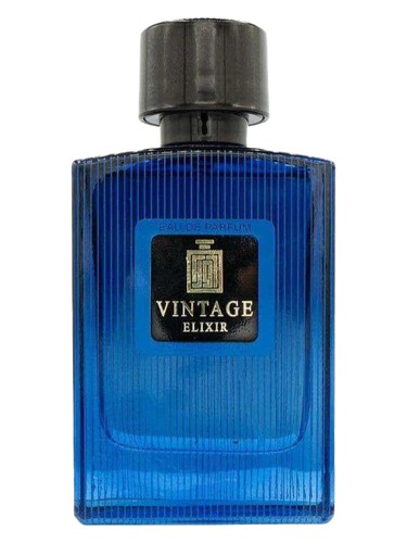 Frasco de Vintage Elixir, de Aura Fragrances