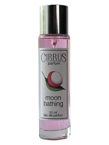 Frasco de Moon Bathing — Cirrus Parfum