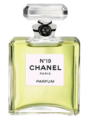 Frasco de Chanel No 19 Parfum — Chanel