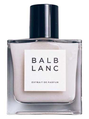 Frasco de BALBLANC, de Balint Parfums