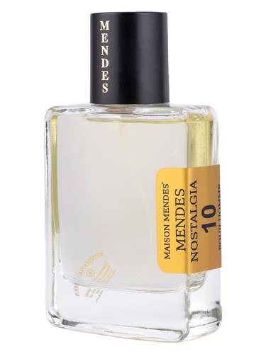 Frasco de Nostalgia No. 10, de Mendes Perfumes