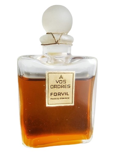 Frasco de A Vos Ordres, de Parfums Forvil