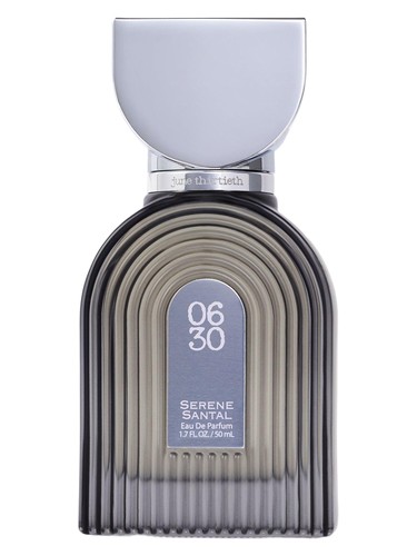 Frasco de Serene Santal, de June Thirtieth