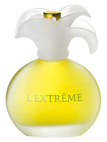 Frasco de L'Extreme, de Fragancias Cannon