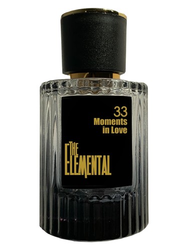 Frasco de Moments In Love, de The Elemental Fragrance