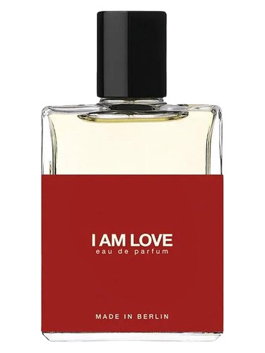 Frasco de I Am Love, de Moth and Rabbit Perfumes