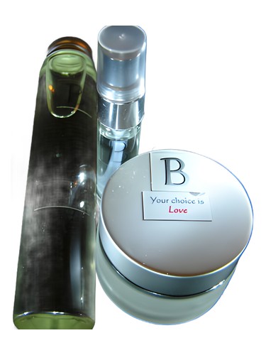 Frasco de Love, de B Fragrances