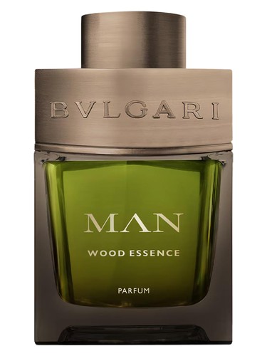 Frasco de Bvlgari Man Wood Essence Parfum, de Bvlgari