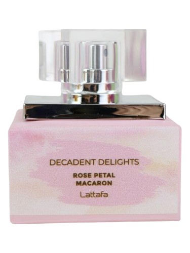 Frasco de Rose Petal Macaron, de Lattafa Perfumes
