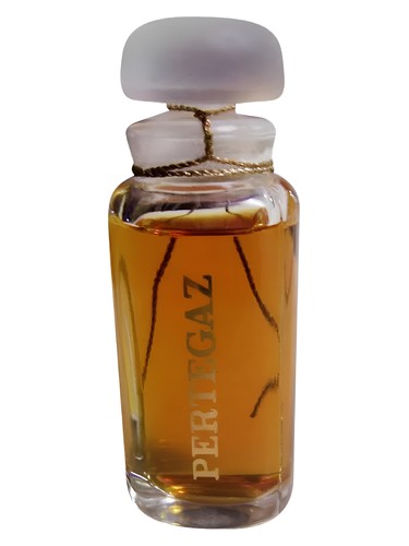 Frasco de Diagonal Parfum (1968), de Manuel Pertegaz