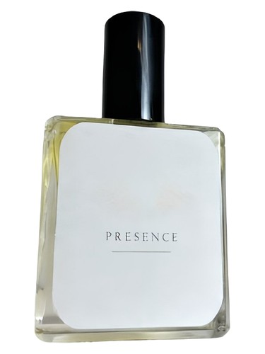 Frasco de Presence, de Logoi Perfumes