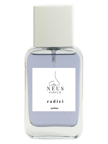 Frasco de Radici, de Neus Parfum