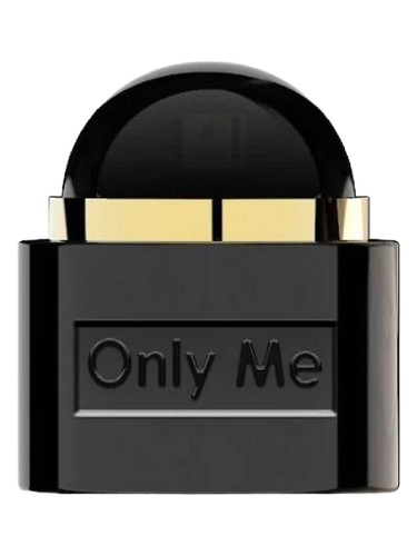 Frasco de Only Me in Black, de Paris Bleu Parfums