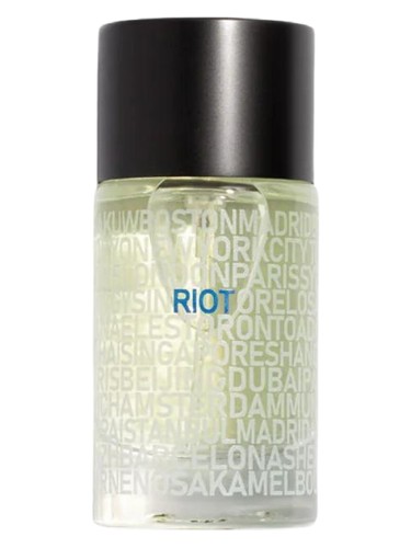 Frasco de Riot, de AMD Perfumes