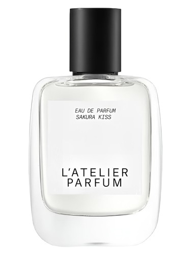 Frasco de Sakura Kiss, de L'Atelier Parfum