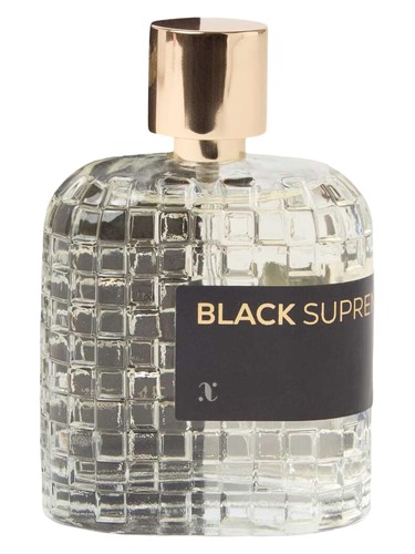 Frasco de Black Supreme, de Shaka
