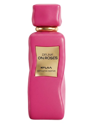 Frasco de Drunk On Roses, de Nylaa by Rasasi